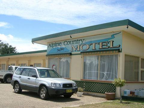 Alpine Country Motel - Accommodation Gladstone 0