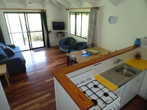 Alstonville Country Cottages - Accommodation Gladstone 1