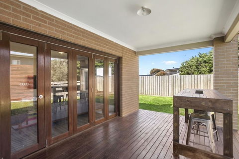 Alyxia Escape 15 - Accommodation Gladstone 0