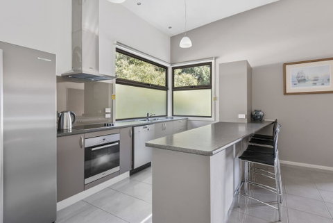 Amaroo - Accommodation Gladstone 3