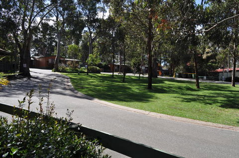 Amaze N Things Holiday Park & Motel - Accommodation Gladstone 3