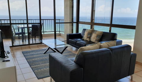 Amazing View In Surfers Paradise! Hidden Gem - Accommodation Gladstone 1