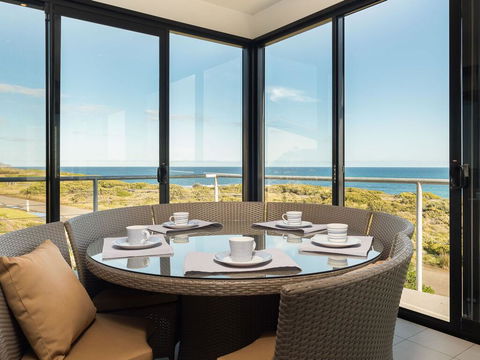 Amazing Views - Accommodation Gladstone 1