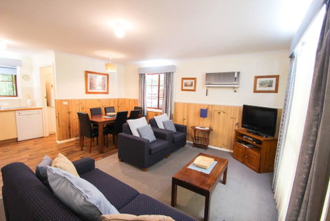 Amber Cottage - Accommodation Gladstone 3