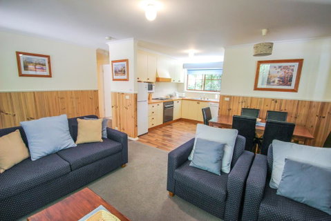 Amber Cottage - Accommodation Gladstone 2