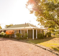 Among the Vines - Accommodation Gladstone