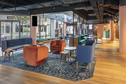 Amora Hotel Riverwalk - Accommodation Gladstone 0