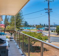 Anchorage 2 with Water Views - Accommodation Gladstone