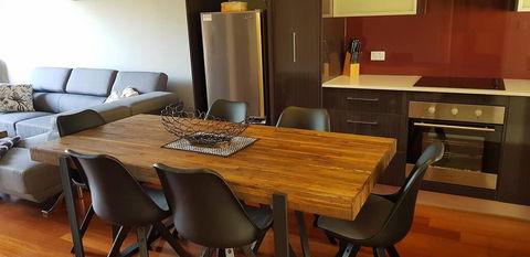 Anchorage Apartments - Accommodation Gladstone 3