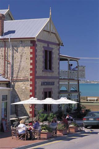 Anchorage Seafront Hotel - Accommodation Gladstone 3