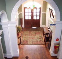 Anchorage Seafront Hotel - Accommodation Gladstone
