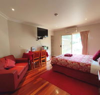 Angela's Beach Stays - Accommodation Gladstone