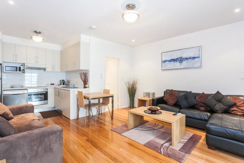 Anglesea River Apartments - Spa Apartment 23 - Accommodation Gladstone 3