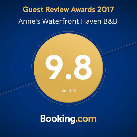 Anne's Waterfront Haven B&B - Accommodation Gladstone 3
