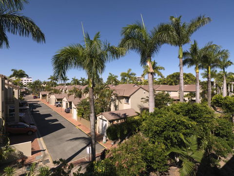 Apartments @ 2 Landsborough - Accommodation Gladstone 1