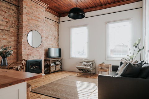 Apartments On Belmore - The Ledger - Accommodation Gladstone 1