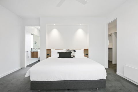 Apollo Bay Beach House - Accommodation Gladstone 3