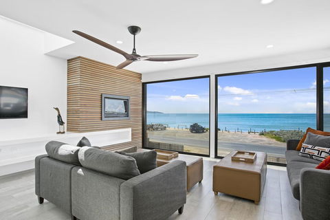 Apollo Bay Beach House - Accommodation Gladstone 2