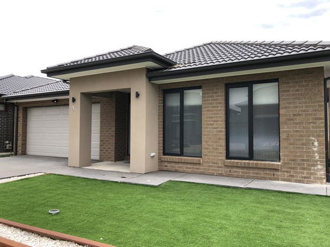 Apple House Upper Point Cook - Accommodation Gladstone 1
