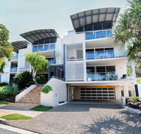 Aqua Promenade Beachfront Holiday Apartments - Accommodation Gladstone