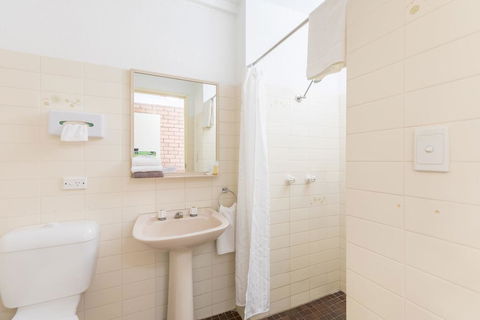 Aquajet Motel - Accommodation Gladstone 1
