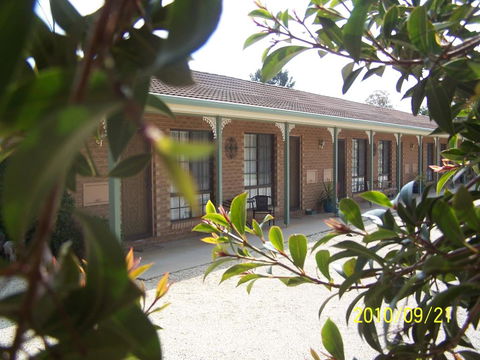 Arcadia Motor Inn - Accommodation Gladstone 2