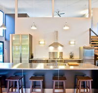 Architecturally designed beach house - Accommodation Gladstone
