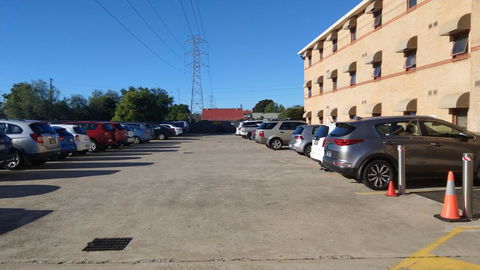 Arena Hotel (formerly Sleep Express Motel) - Accommodation Gladstone 2
