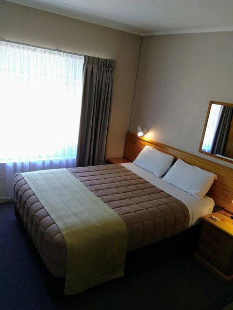 Armidale Rose Villa Motel - Accommodation Gladstone 3
