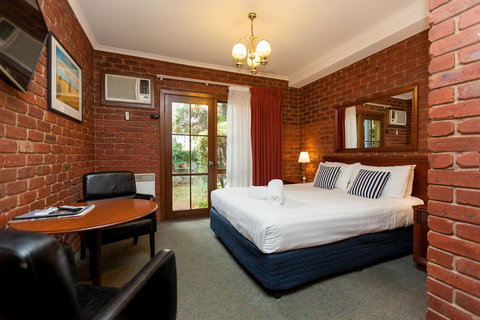 Armour Motor Inn - Accommodation Gladstone 3