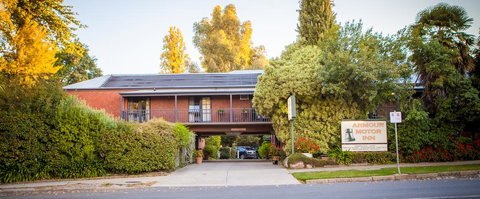 Armour Motor Inn - Accommodation Gladstone 0