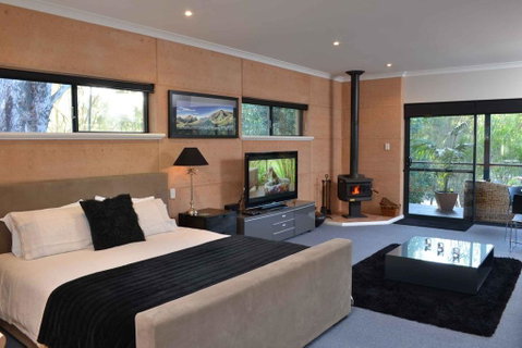 Aroha - Accommodation Gladstone 0