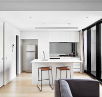 Art Series - The Johnson - Accommodation Gladstone