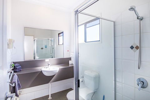 Ascot Lodge Motor Inn - Accommodation Gladstone 2