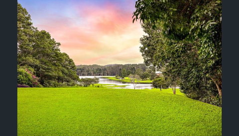 Luxury On Lake Tinaroo Lakefront Living - Accommodation Gladstone 1