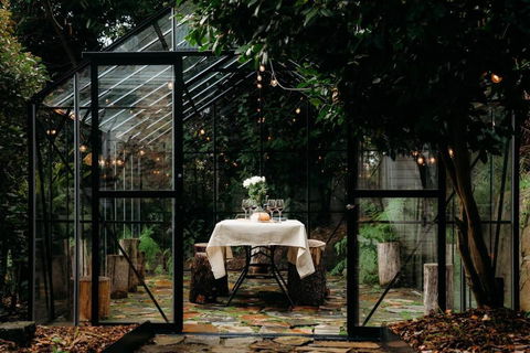 Luxury Treetop Escape With A Garden Glasshouse - Accommodation Gladstone 0