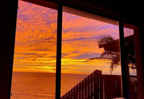 Magical Views Of Dee Why - Accommodation Gladstone 0