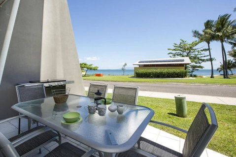 Magnetic Docks Townhouse 9 - Accommodation Gladstone 3
