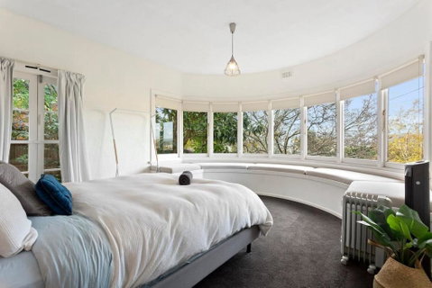 Magnolia House: Near The Cataract Gorge & Parking - Accommodation Gladstone 0