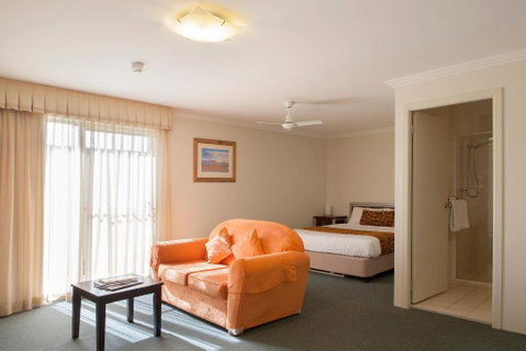 Mandarin Motel - Accommodation Gladstone 2