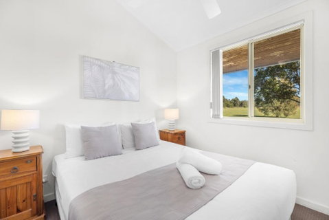 Madigan Cottages - The Kookaburra Cottage - Accommodation Gladstone 1
