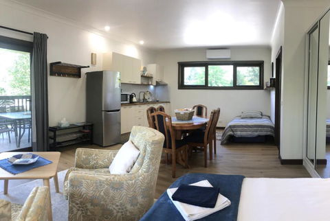 Marysville Retreat - Accommodation Gladstone 3
