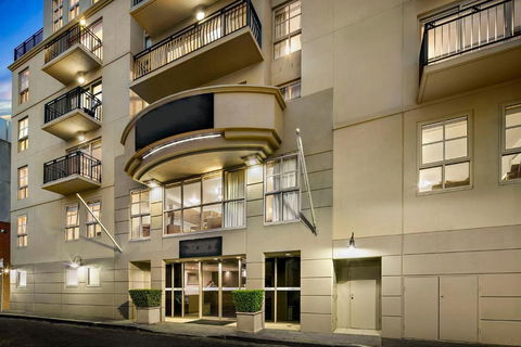 Melbourne Carlton Central Apartment Hotel Official - Accommodation Gladstone 1