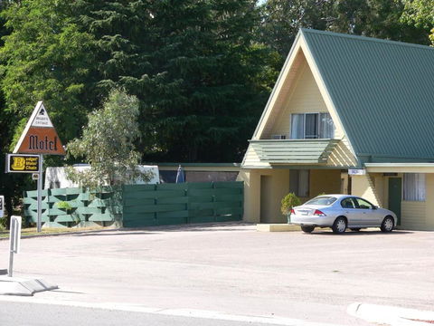 Millers Cottage Motel - Accommodation Gladstone 0