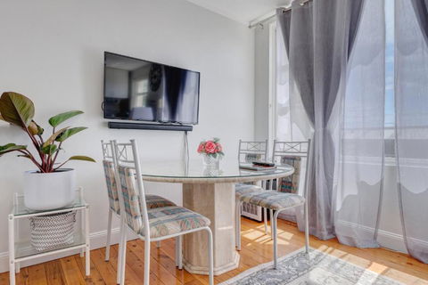 Miracle Miranda Sydney Apartment - Accommodation Gladstone 1
