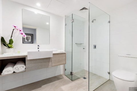 Miramare Gardens Boutique Accommodation - Accommodation Gladstone 2
