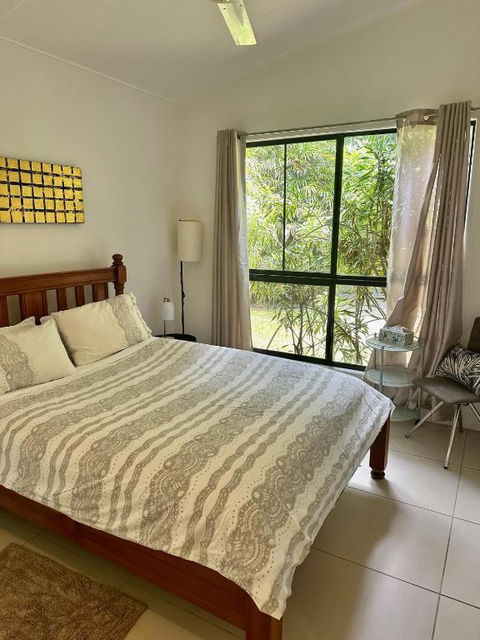 Misty Mountains Hideaway - Accommodation Gladstone 1