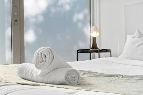 Modern Self-contained Studio At Crows Nest - Accommodation Gladstone 3