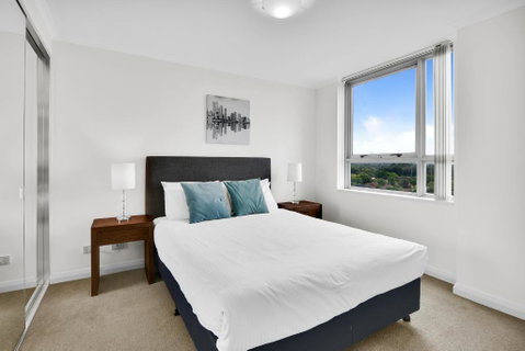 Modern Spacious Chatswood Apartment H1016 - Accommodation Gladstone 1