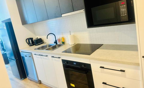 Modern Suite In The Central - Accommodation Gladstone 2